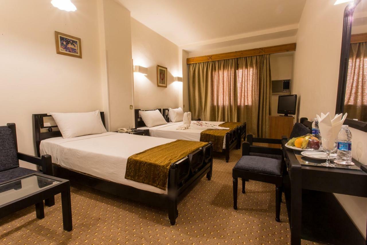 Cleopatra Hotel Aswan Exterior photo